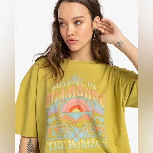 billabong Sunrise On The Beach T-Shirt . NWT - Picture 5 of 5